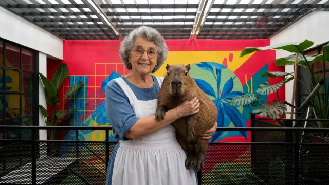 Los influencers hechos con IA van ganando seguidores: los casos de Guapaletas y Abuela Goye