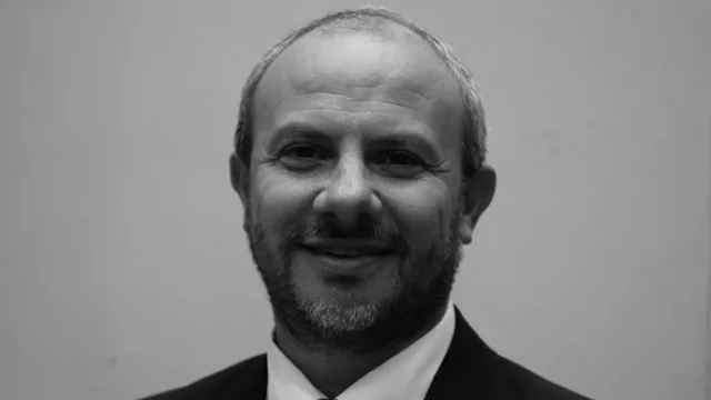 Javier López, rector.
