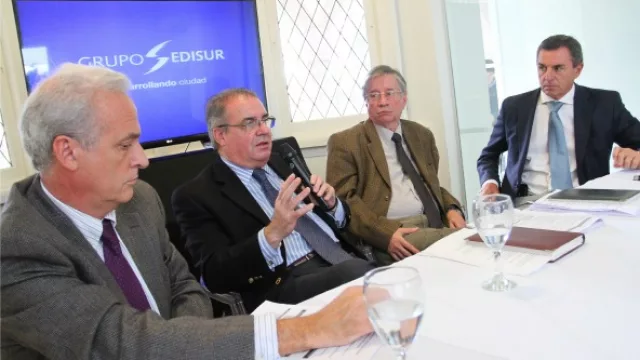 Explique Parga: ¿el gobierno gobierna mal pero su empresa gana como nunca?