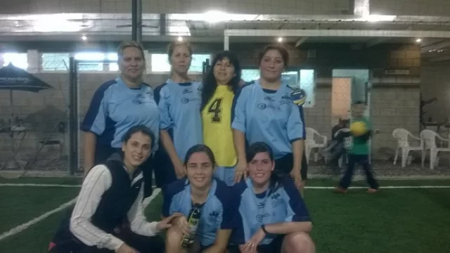 El equipo femenino de Cablevisión.