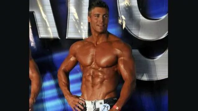 José fue Campeón Absoluto Argentino 2013...¿cuántos abdominales llegás a contarle?