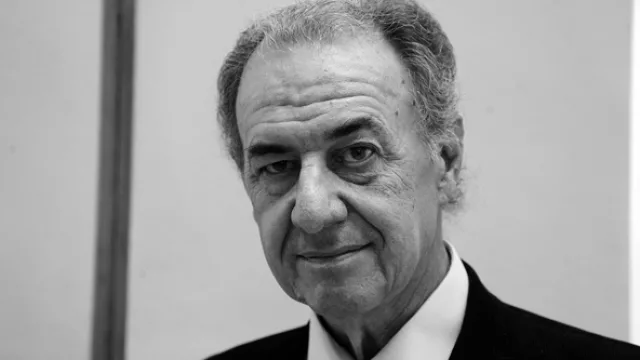 José Roteda, director.