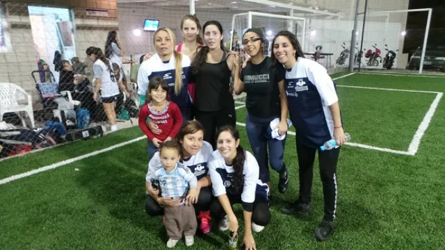 El equipo femenino de Nobis.