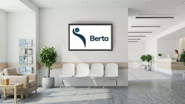 Berta, la herramienta que les resuelve a las clínicas el "punto ciego" de las salas de espera (la solución al vacío de información)