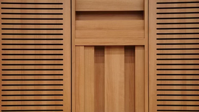 De cerca la placa Acusline Wood.