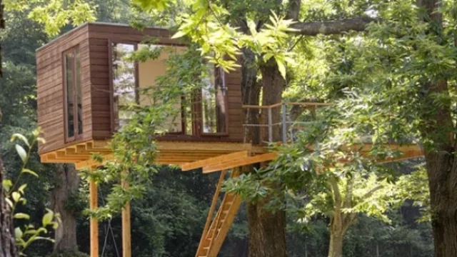 Para ampliar la superficie, es posible hacerlo utilizando estos soportes que dan a la tierra.