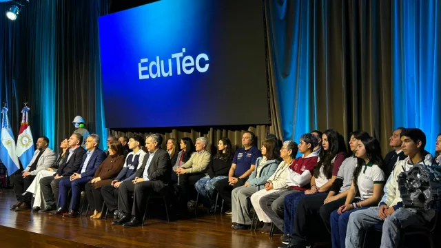 El IPET 132 de Alta Gracia recibió $7 millones para fortalecer su equipamiento educativo