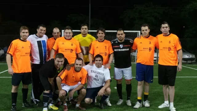 El equipo masculino de Grupo Red.