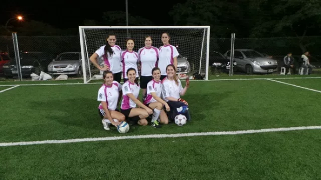 El equipo femenino de Bancor.