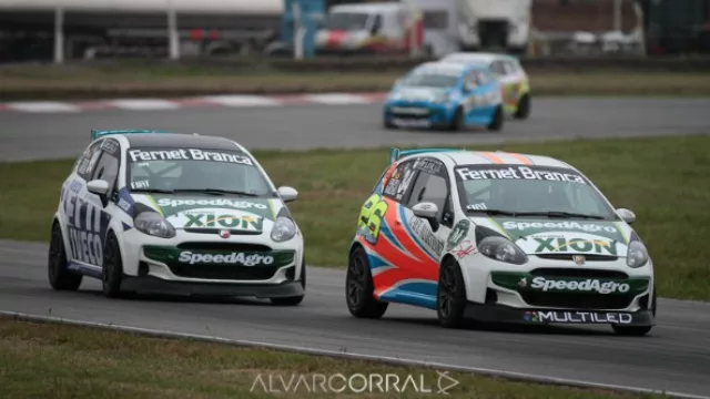 Los Fiat Punto de la fórmula Abarth también se lucieron en Alta Gracia.