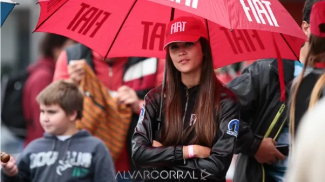 ...y otras miraban la cámara de InfoNegocios y sonreían. 