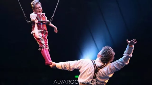 La pequeña ucraniana Valentyna Pahlevanyan, pura simpatía y carisma con su voz de helio (como Pato Donald).