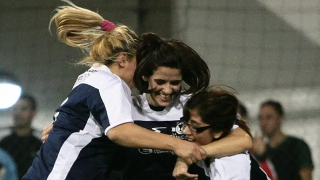 Las chicas de Nobis convirtieron 3 veces pero no alcanzó.