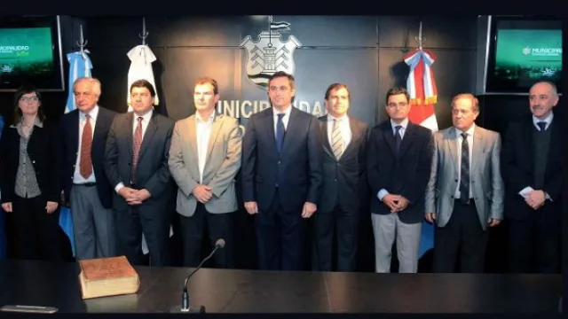 A Mestre le pide obras, no palabras