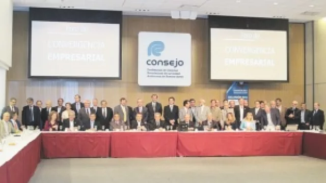 Empresarios dicen que se puede crecer sin inflación