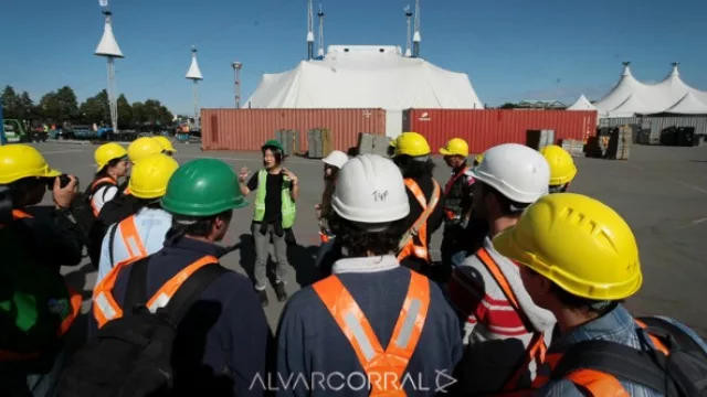 La carpa que instala la cooperativa canadiense tiene lugar para 2.521 personas.