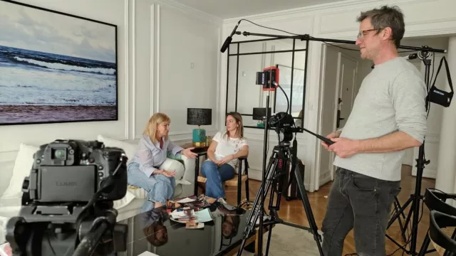¿Cuánto cuesta registrar la historia de tu familia con calidad de cine? El modelo boutique de "Documentales Familiares"