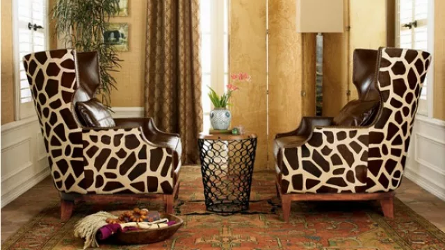 Se recomienda destacar con animal print un objeto, en este caso dos sillones. El resto se mantiene neutro.
