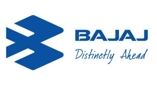 Una India se sube a la moto