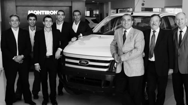 El equipo de Montironi (concesionario oficial Ford).