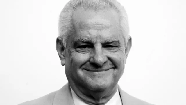 Osvaldo Vicente, gerente general.