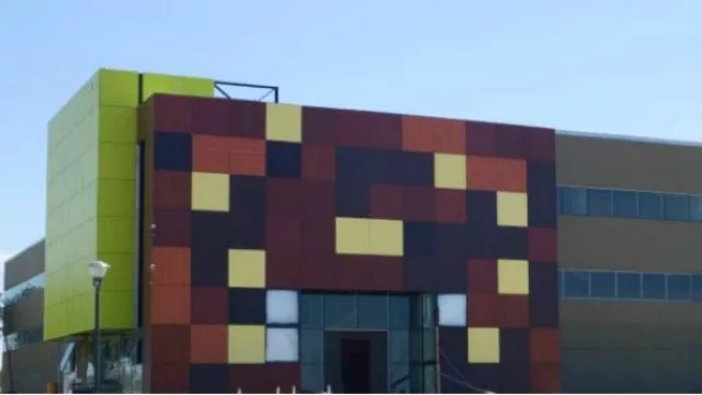 La futura Universidad funcionará en el Polo Industrial Llegar Alto, sobre la autopista Córdoba-Alta Gracia.