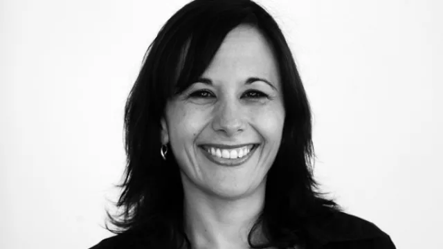 Silvina Parra, directora administrativa.