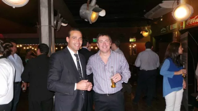 Eric Debarre (Holliday Inn) junto al director de InfoNegocios, Íñigo Bian, hablaron sobre la realidad del mercado hotelero en Córdoba.