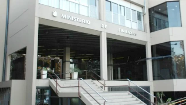 El Gobierno de Córdoba gasta en un año lo que Apple factura en tan sólo 10 días