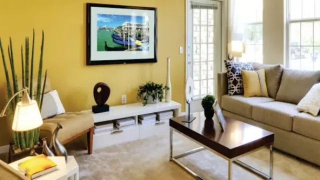 Como las hojas, las paredes cambian de color