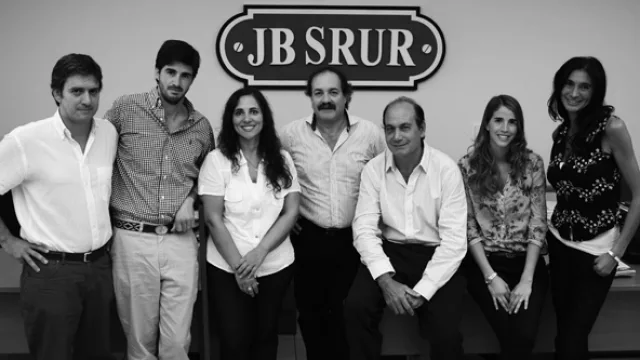 El equipo de JB Srur
