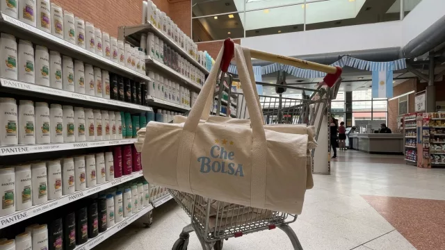 No mezclemos las cosas en el carrito: así es Che Bolsa, el invento argentino que ordena la compra antes de llegar a la caja (4 bolsas en 1 desde $59.406)