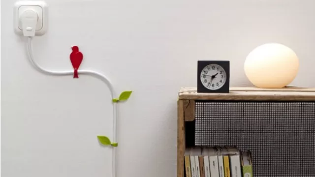 O -¿por qué no?- simular un árbol (con pájaro y todo).