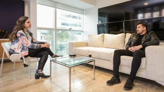 “Tenemos un local propio en Patio Olmos, en planta baja y  tenemos un cliente en 9 de Julio  y San Martín en esa esquina y bueno , tenemos nuestros clientes en todo el país”.