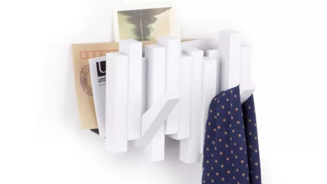 Perchero y organizador, todo junto y compacto.