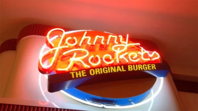 La cadena de hamburguesas Johnny Rockets busca franquiciantes