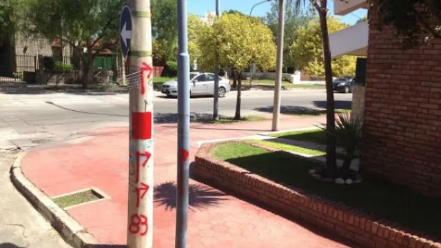 Nadie pide la señalética del London Tube pero… ¡¿esto, Ramón?!  ¡¿Esto?!