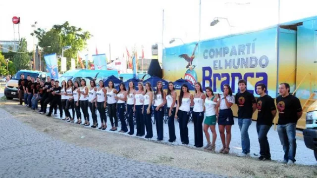 Branca “aterrizó” en Villa María