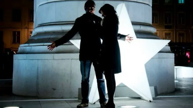 Las estrellas fueron hechas a pedido de un cliente y quedaron los modelos para comercializar al público en general. (Desde $ 250)