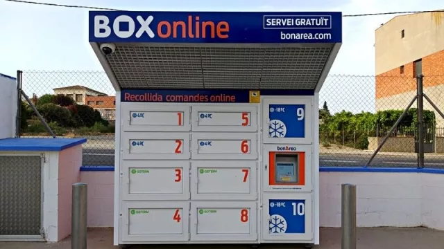 La moda de los "lockers" llega a los supermercados (Bon Area permite ahora conservar tu comida fría)