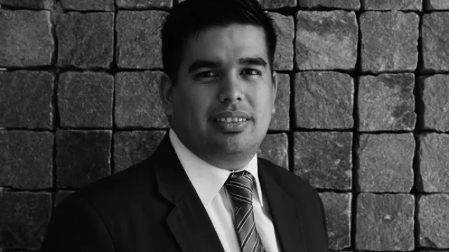 Alejandro Ponssa, Jefe de Recepción.