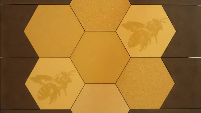 No sólo puede trabajarse el gris, los pisos y las paredes con concreto a color se trabajan fácilmente.