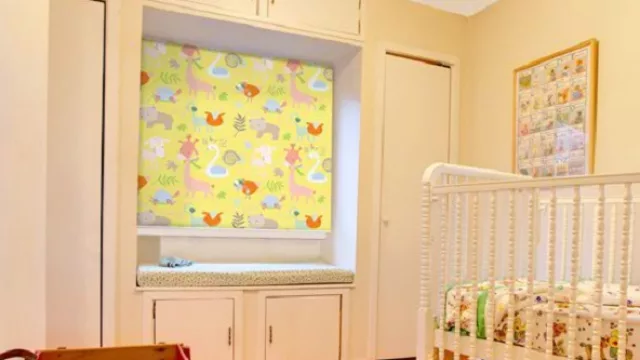 Un roller para la habitación del bebé.