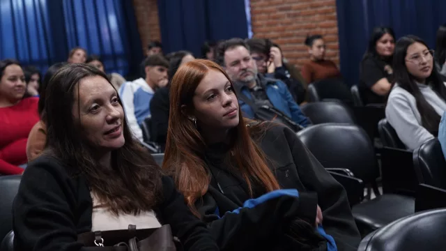 Más de 50 estudiantes secundarios ya cursan en el nivel superior (duplican la primera camada)