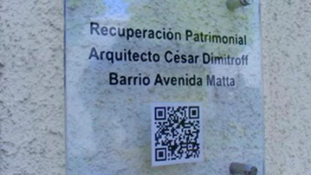 Arquitecto uruguayo “hace hablar” a casas patrimoniales chilenas con códigos QR