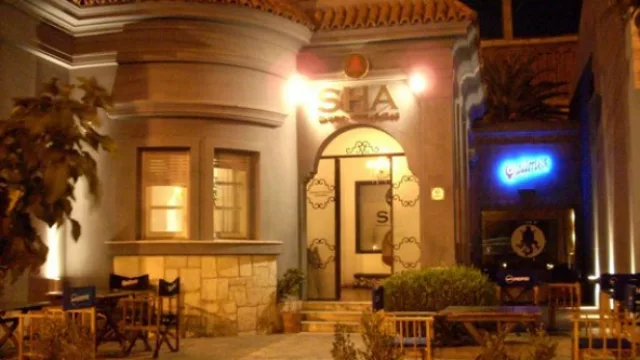 La cena para los enamorados en Sha Restó Bar está a $ 250.