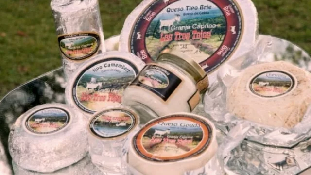 Las Tres Tejas, la marca de los quesos de cabra que se producen en La Matilde.