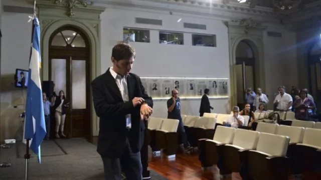 Lunes, el día D: ¿Dólar a 8 ó a 13?