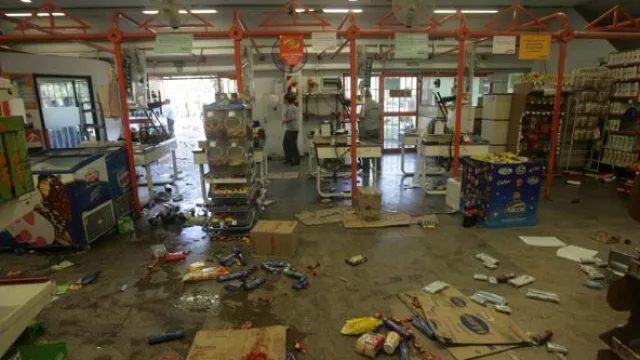 511, el número de comercios saqueados