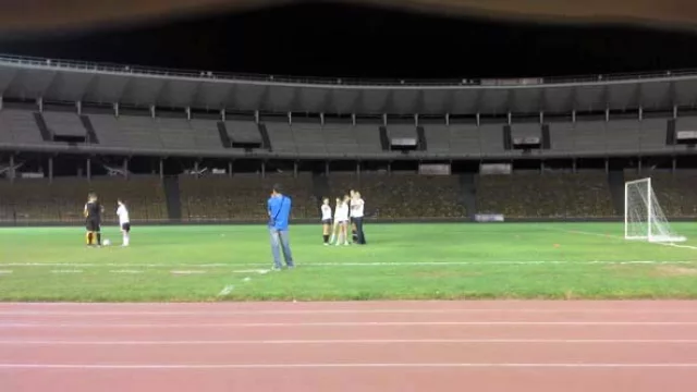 Partidos finales de Futbol Femenino en la cancha principal del Kempes.